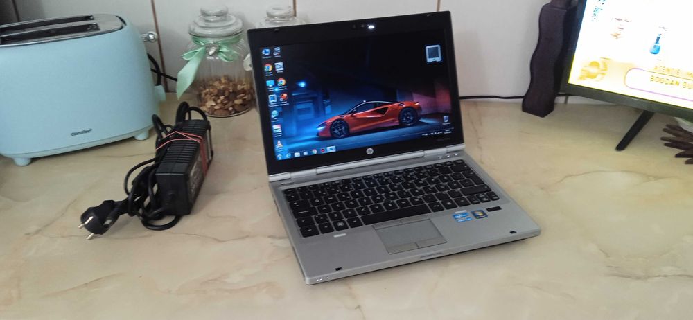 Laptop HP display12 i5 2520 4gb ram Diagnoza auto Bateria 1-2ore 2560P