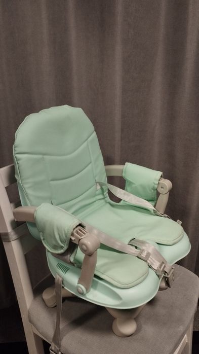 Сгъваемо преносимо столче за хранене