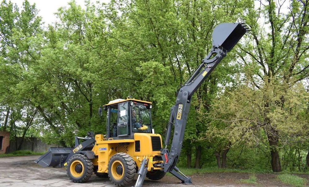 На складе ТОП  Погрузчик - Экскаватор WZ30-25 XCMG