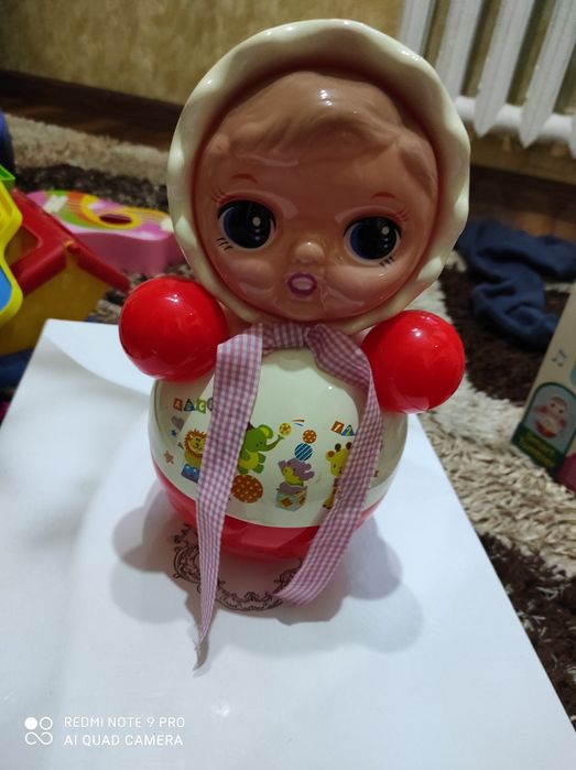 Неваляшка красная,лабиринт