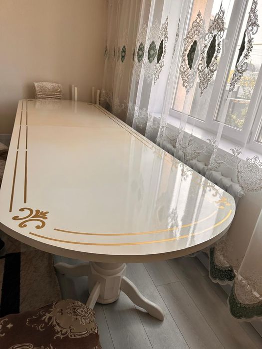 Стол деревянный раздвежной