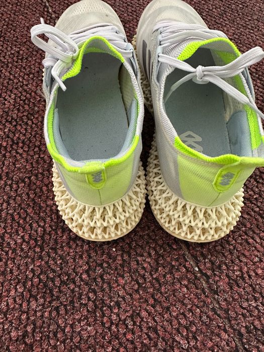 Adidasi nr 42 fara defecte