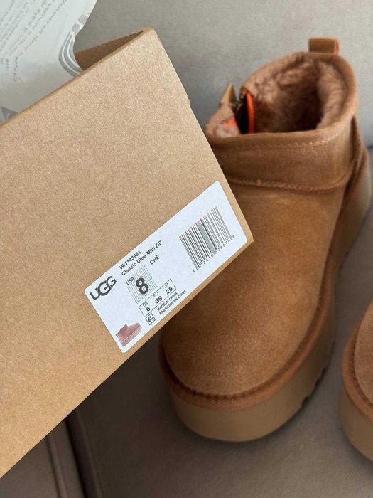 Încălțăminte / ghete de iarnă UGG