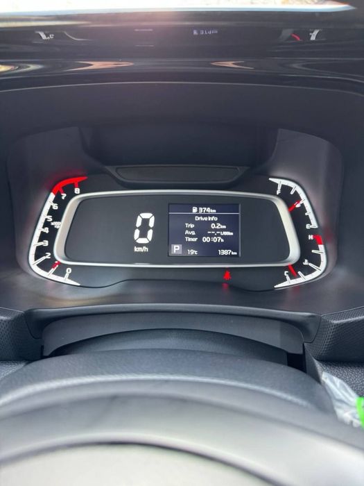 Kia sonet киа сонет 2025 пробег 1.300 новая машина идеал