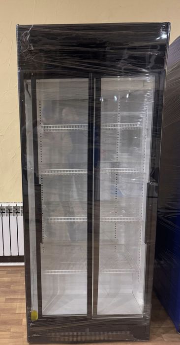 Продаются витрины холодильник