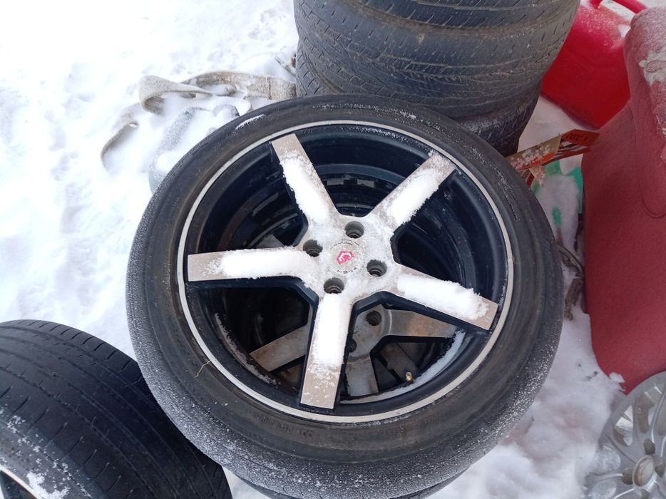 Продам диски с шинами