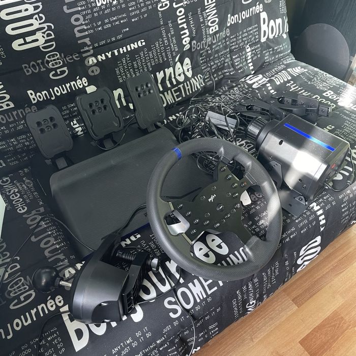 Vand Volan Pc/Laptop/Xbox si Ps4 PXN V99 Nou