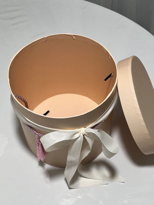 продам коробку из под цветов