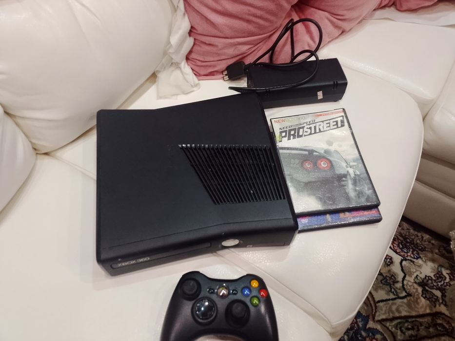 Продам Xbox 360 slim