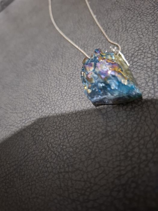 Colier Aura Cuartz piatra are 4 cm lungime