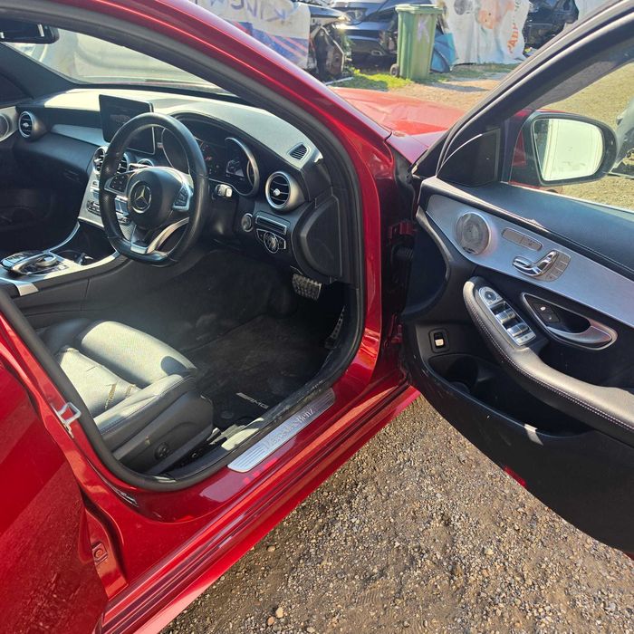 Mercedes-Benz C300 Hybrid W205 AMG пакет Комби Десен волан 2016г. 6999€