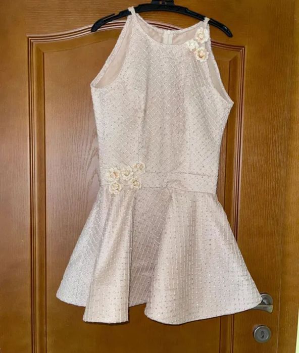 Рокля по модел на София Борисова