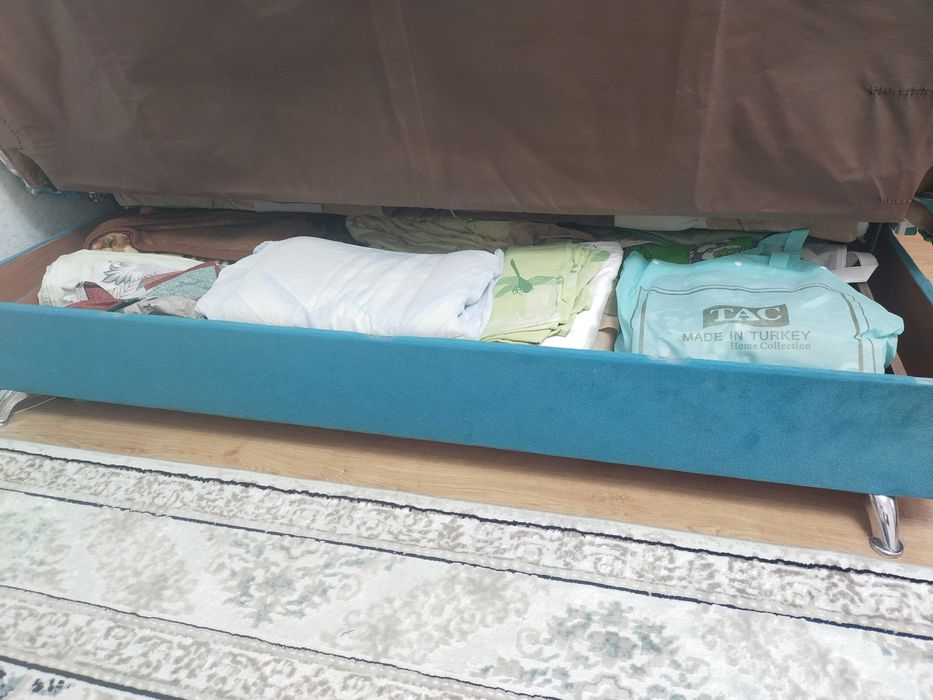 Продам диван раскладной