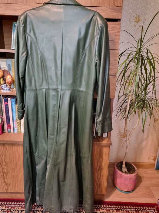 Пальто кожаное женское тёплое 48 р