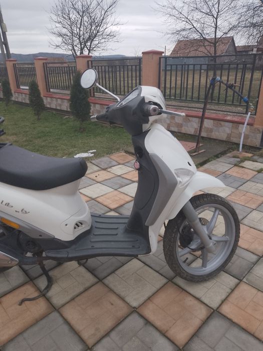 Scuter pe benzină peago 49cc pornire automată mai multe detali la tel