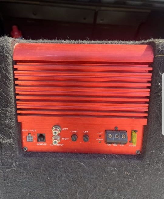 Продам самбуфер активный Ural AS-D12A BLACK HURRICANE.