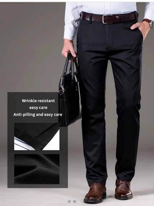 Pantalon albastru regal, nou, nepurtat.