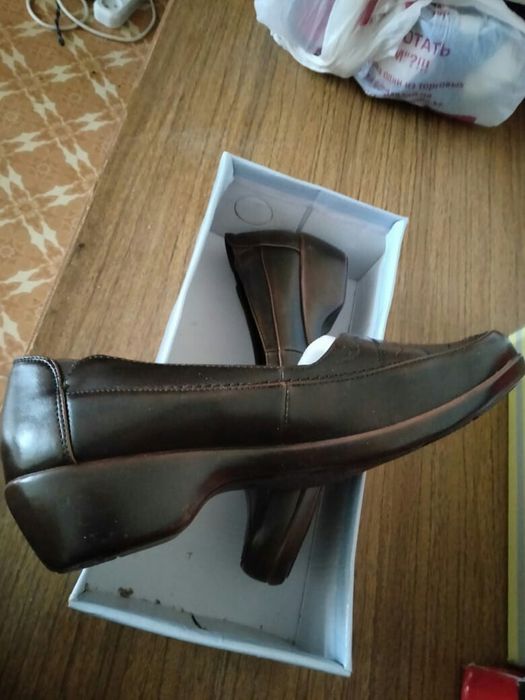 Обувь женская ..