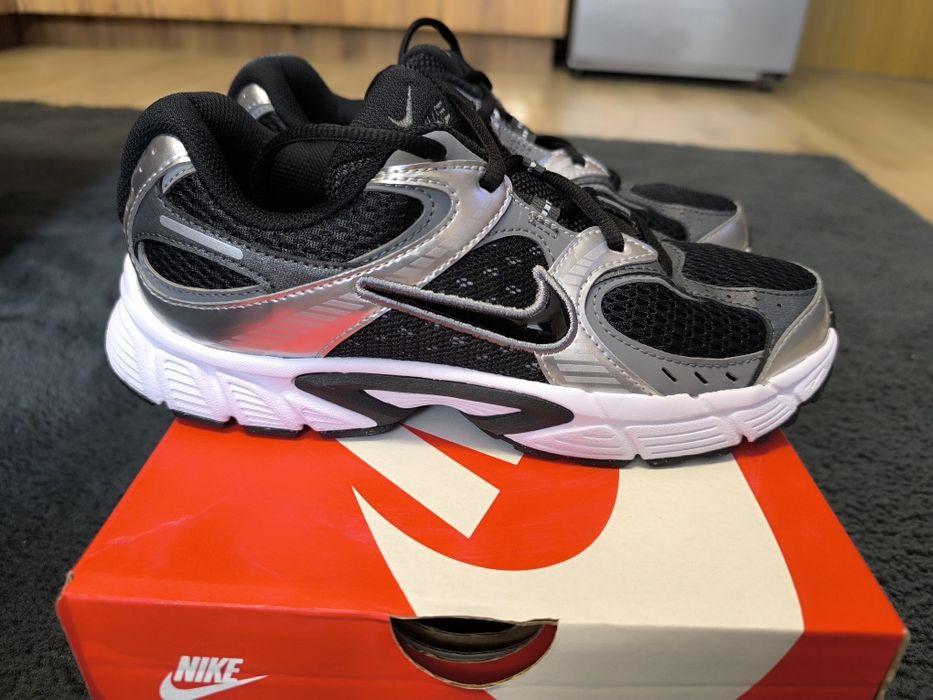 Дамски маратонки "Nike"-37,5 номер
