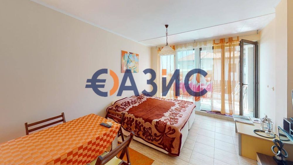 Продава се Двустаен апартамент в с. Кошарица, Област Бургас - 68 кв.м за 839 €/кв.м - Снимка #2