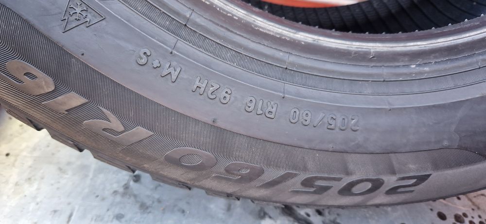 Set 2 Anvelope Pirelli 205 60 R16 M+S