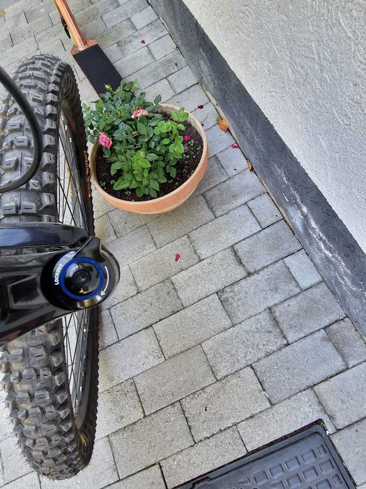 Bicicleta Rockrider ST530S modificată
