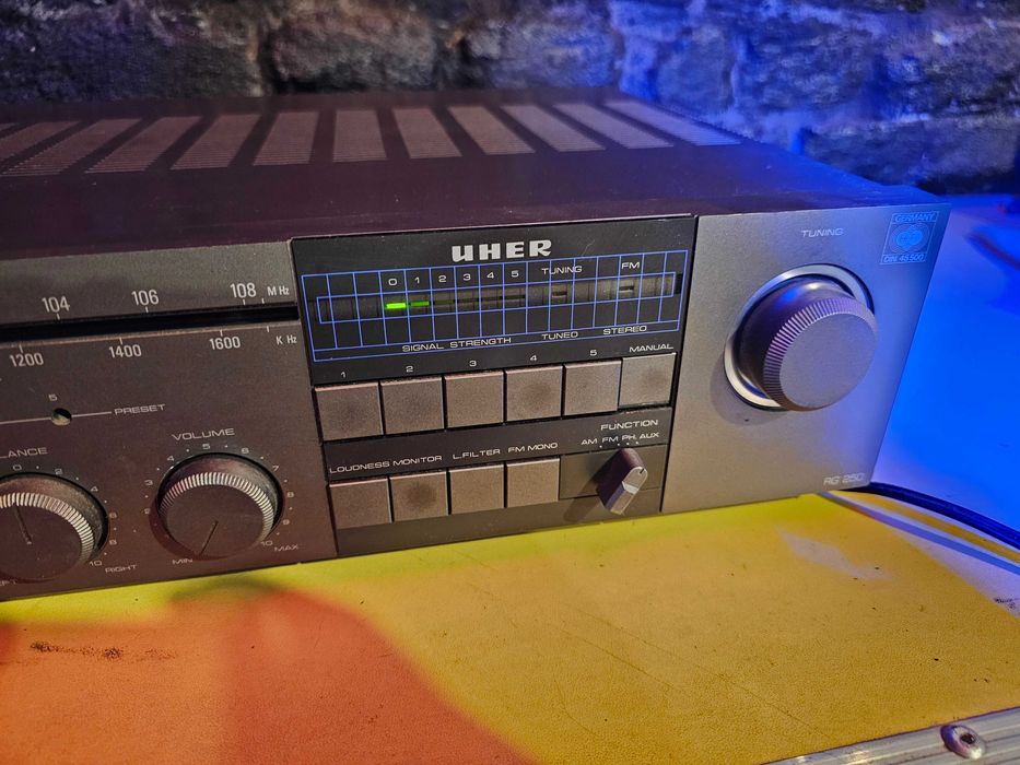 Uher RG 250 series 22 2 x 45W Germania