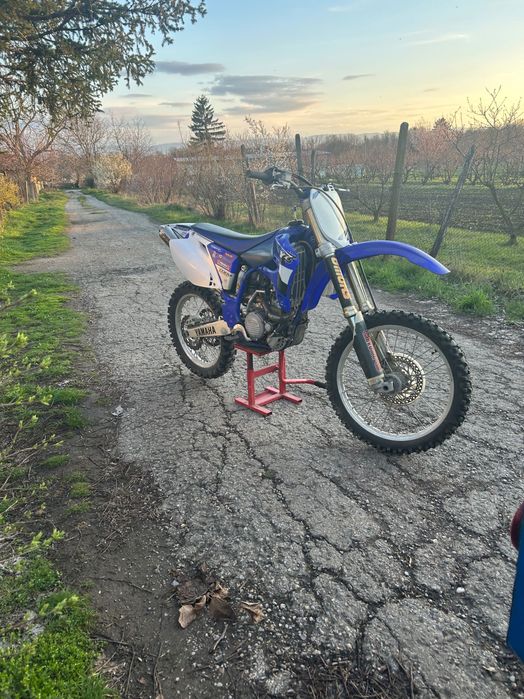 Yamaha yz250f…..