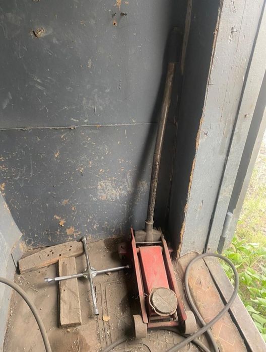 Продам шиномонтажку