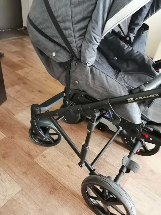 Коляска в хорошем состоянии