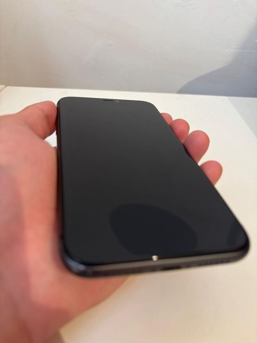 Iphone 11 в хорошем состоянии