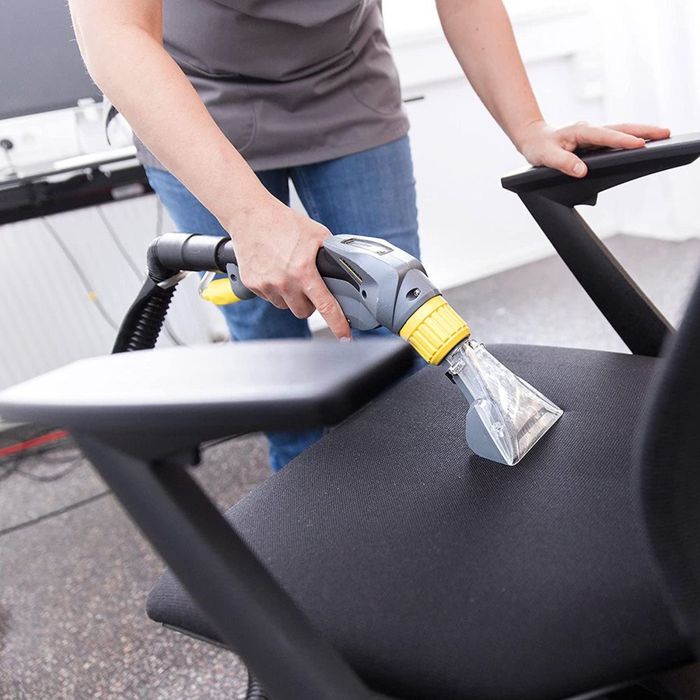 Моющий пылесос Carcher Puzzi