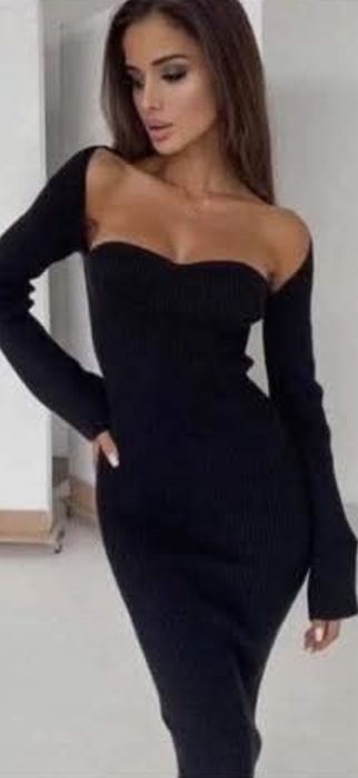 Черна дамска рокля