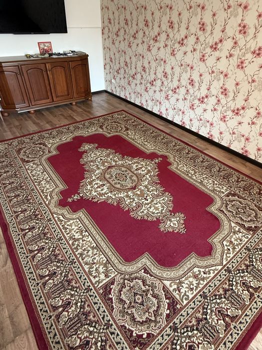 Ковер 4*4 чистый аккуратный