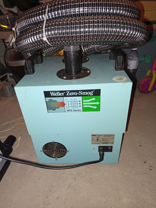 Пречиствател на въздух при запояване на техника  Професионален