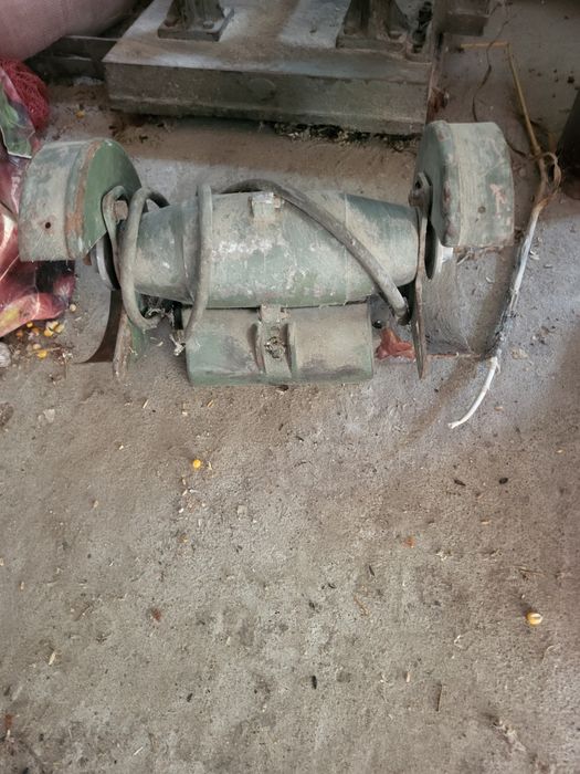 Scule electrice trifazic