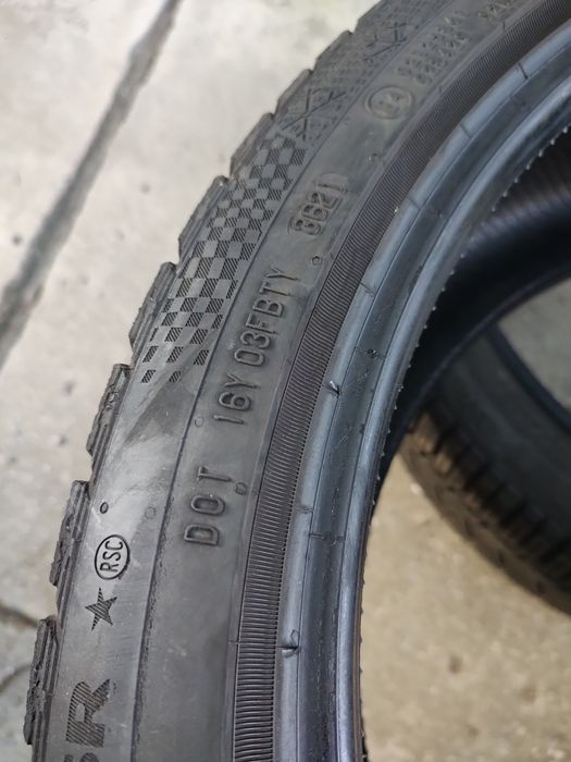 Vând 2 Cauciucuri 225/40/19 M+S Continental DOT 2021 Import Germania