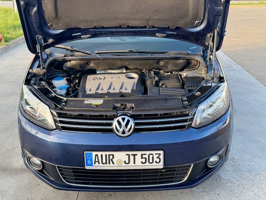 Volkswagen Touran/2.0 TDI/2011 luna a3a/DSG(Cutie automata)Euro 5/Navi/Led/7650€