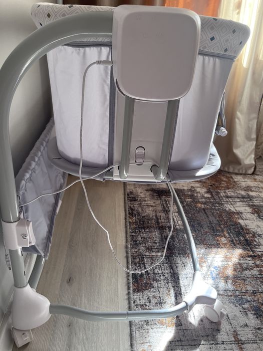 Срочно продам кроватку-манеж