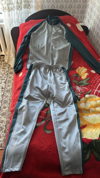 Спортивный костюм Nike