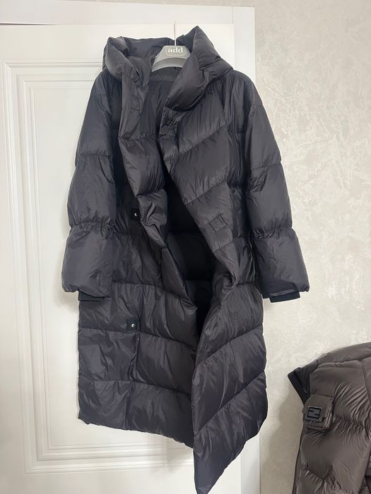 Продаю пуховик 15 тыс.