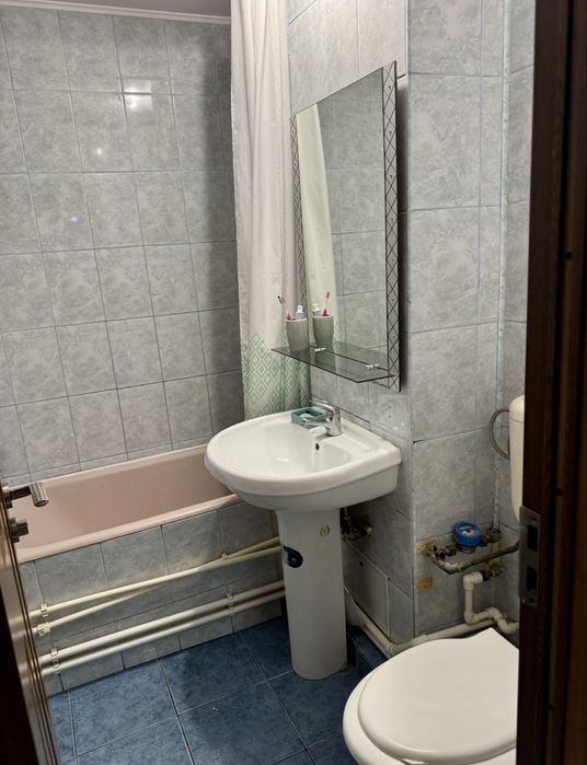 Apartament 3 camere decomandat | Oltenița, Bvd. Mărășești | Etaj 3/4 | Centrală proprie