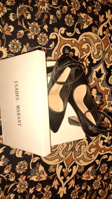 Туфли Әйелдер аяқ киімі.