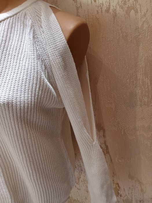 Екстравагантна блузка с интересен ръкав Л/ХЛ размер