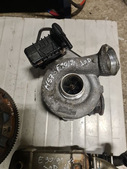 Turbina,racitor gaze bmw seria 3,e90/91,motor 3.0 D,M57