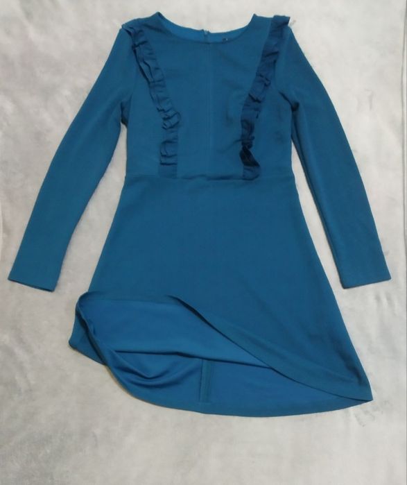 Платья б/у по 80.000сум