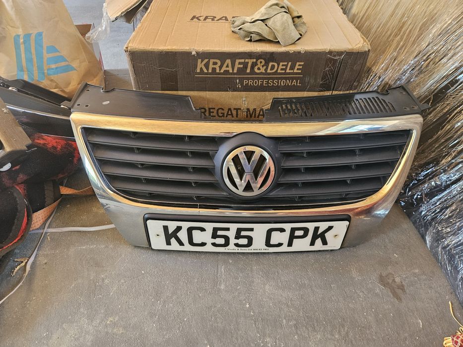 Grila centrala passat b6 crom bara