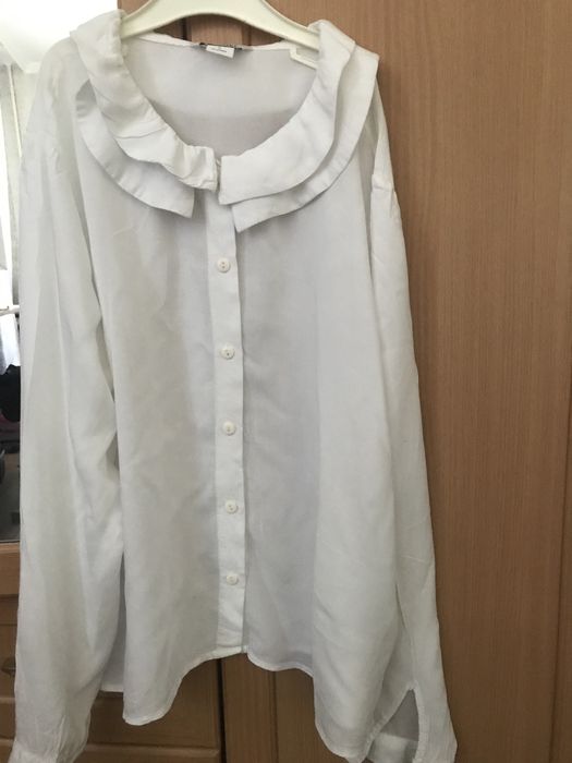 Продам рубашки школьные для девочки