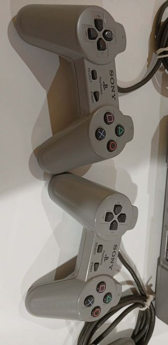Sony PlayStation 1 (PS1)