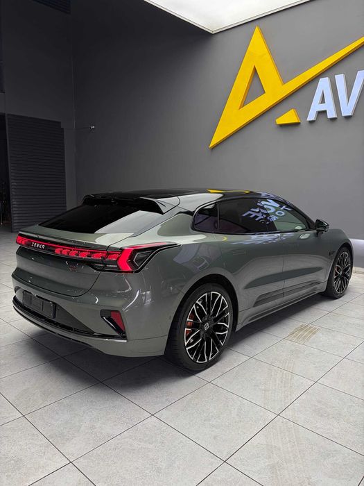 Продается Zeekr 001 you